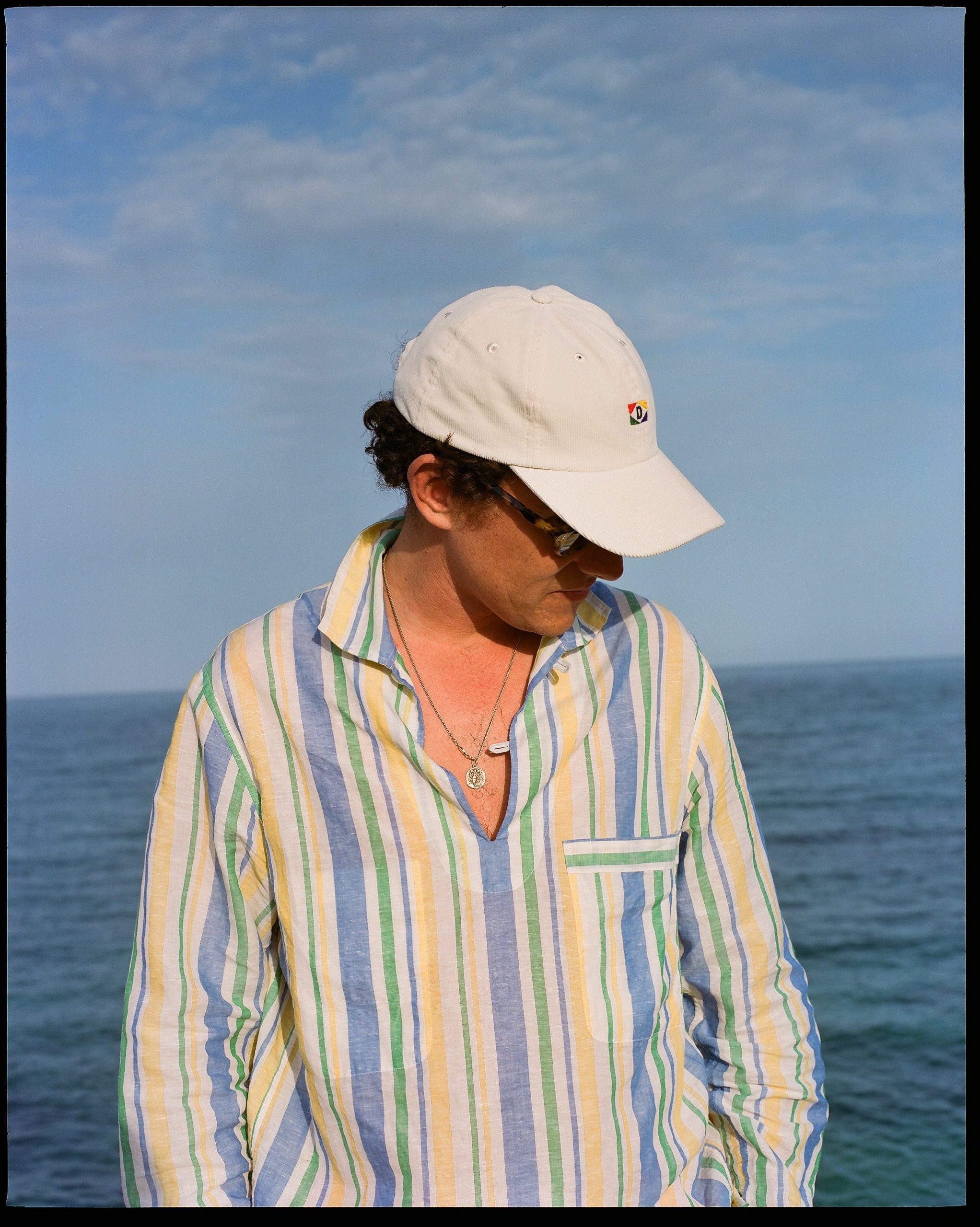 White 'D' Emblem Cotton Corduroy Baseball Cap - Image 4