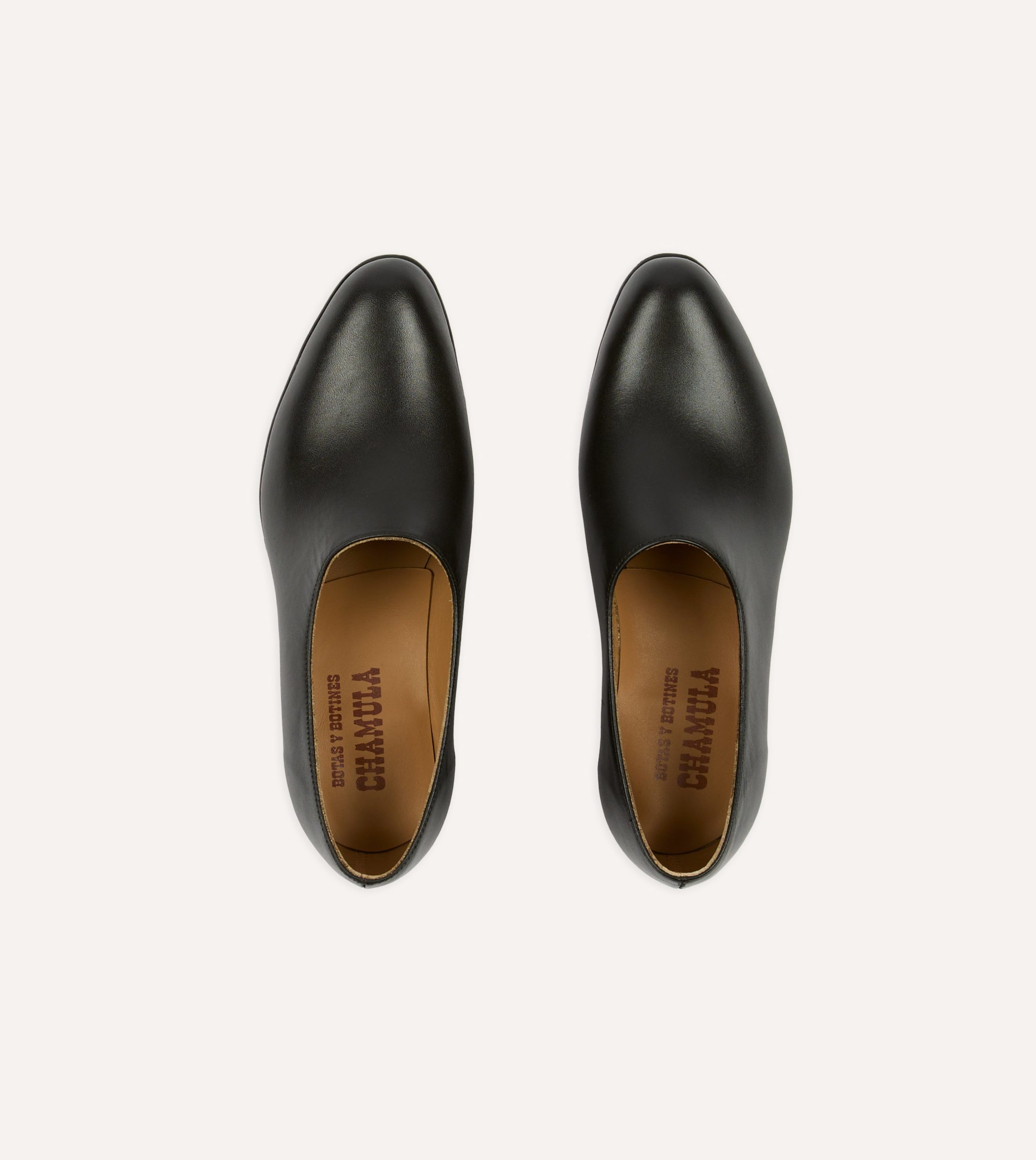 Chamula Black Leather Saarinen Shoe - Image 4