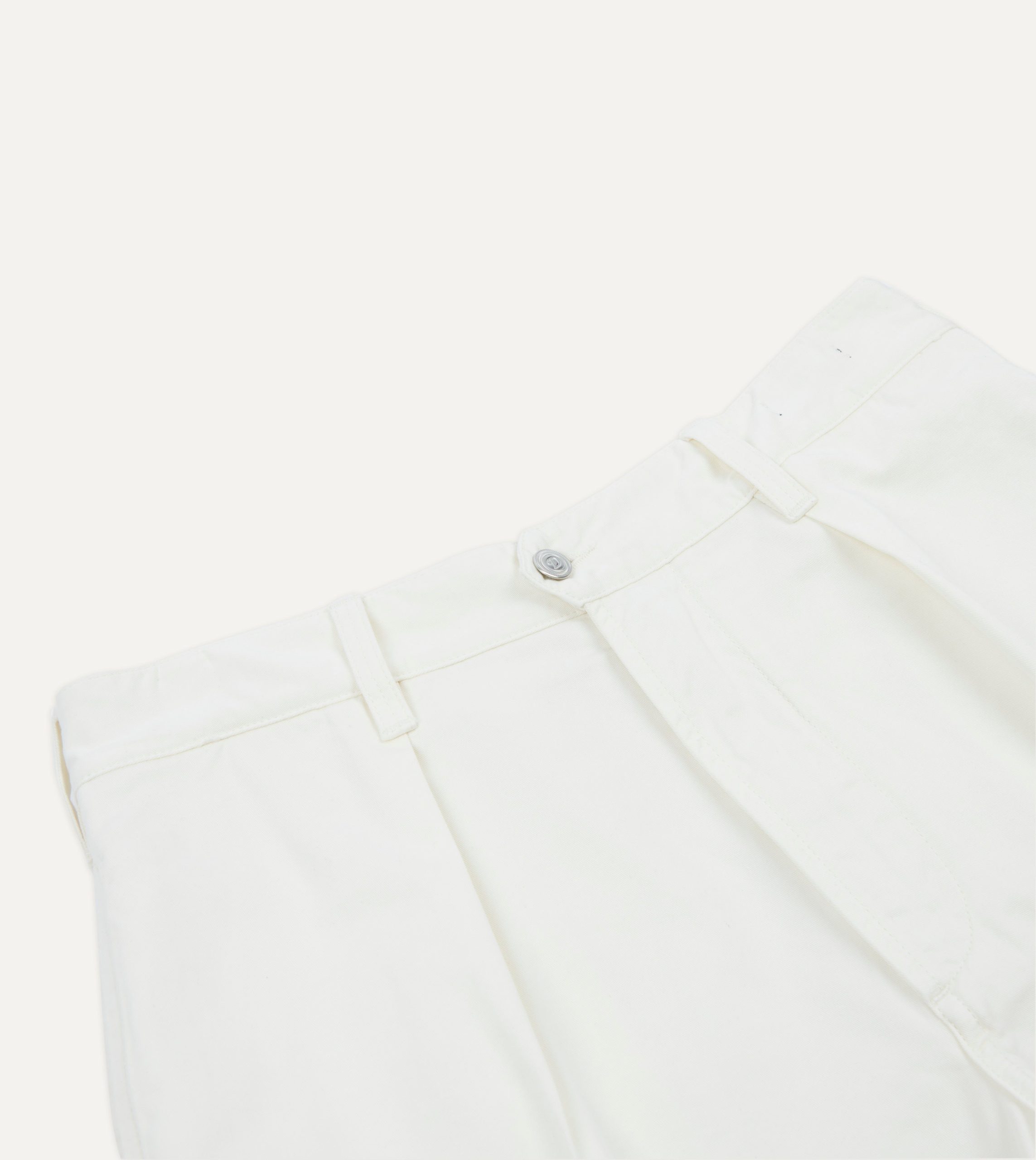 Washed Ecru Cotton Twill Single-Pleat Shorts - Image 3